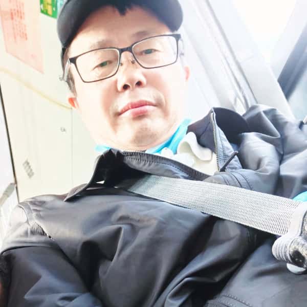 上海56岁单身帅哥真诚找对象-泰安征婚相亲网