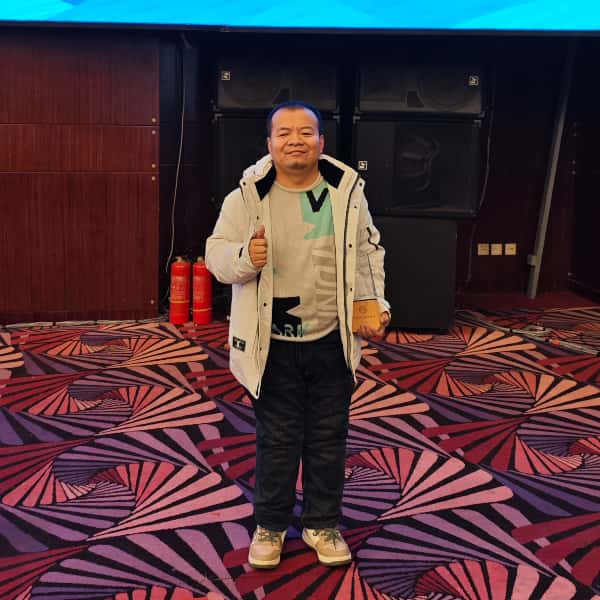 辽宁39岁单身帅哥真诚找对象-泰安征婚相亲网