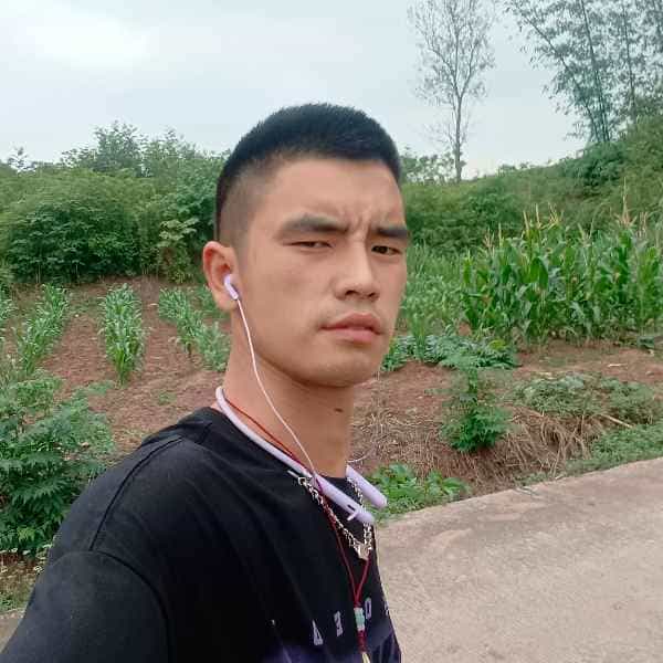 35岁岁四川单身帅哥 - 泰安吉缘网