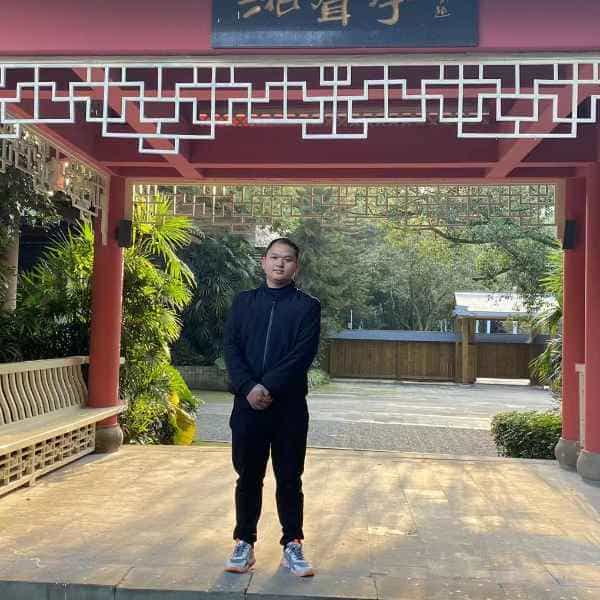 31岁岁重庆单身帅哥 - 泰安吉缘网