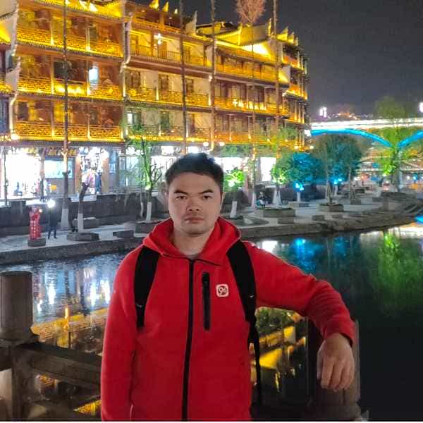 39岁岁广东单身帅哥 - 泰安吉缘网